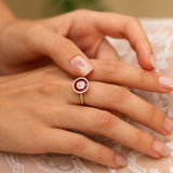 Sublime pièce de haute joaillerie, cette bague en Or 18 carats signée Ligne Vendôme est sertie de 14 Rubis d'un rouge flamboyant et de Diamants pour rehausser l'ensemble.  Ce modèle pourra parfaitement convenir pour une demande en fiançailles.