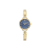 La montre Joalia 630649 séduit par son cadran bleu soleillé orné de strass, logé dans un boîtier rond doré de 26 mm. Son bracelet doré très fin avec fermoir bijou lui donne une touche féminine et raffinée. Mouvement quartz 3 aiguilles pour une précision au quotidien.