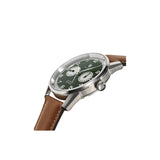 Lip est une marque française qui a été fondée en 1867 à Besançon. Ces garde-temps sont emblématiques avec des designs classiques qui ont marqué son histoire. La marque produit aussi des montres contemporaines séduisantes. La collection Himalaya doit son nom à l'alpiniste Maurice Herzog et constitue un véritable mythe qui est porté par des alpinistes célèbres.