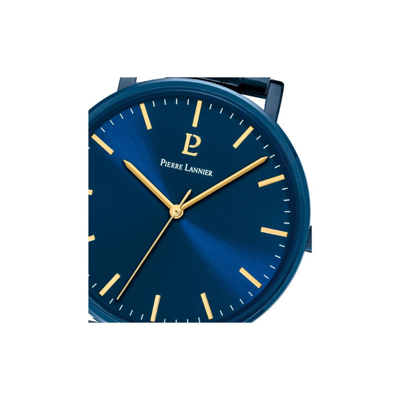 Choisissez la Montre Homme Essential 252G469 dans sa déclinaison cadran bleu et bracelet en acier bleu. Disponible dans votre bijouterie Maison Goget, situé Galerie du Super U de Sablé sur Sarthe.