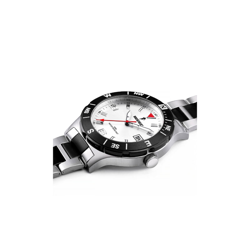La montre Ruckfield 685026 est une montre sport homme entièrement en acier. Son boitier rond de 40mm de diamètre est rehaussé d’une lunette acier noir et le cadran blanc est orné d’index frappés qui permettent une lecture de l’heure très précise.