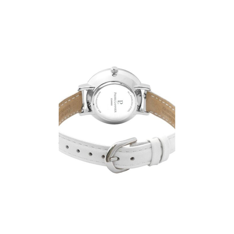 Issue de la collection Chouquette, la Montre Femme Cadran Blanc Bracelet Cuir Blanc est une pièce horlogère minimaliste à posséder dans sa collection. 