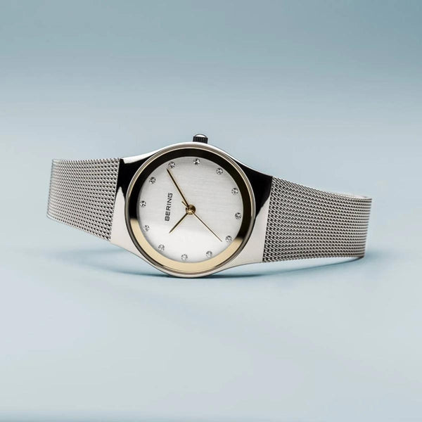 Classique, épuré, mais captivant. Un style parfait, associé à un minimalisme contemporain. Inspirée du design danois, la COLLECTION CLASSIQUE constitue un ensemble de pièces d’horlogerie, qui soulignent parfaitement un style quotidien.