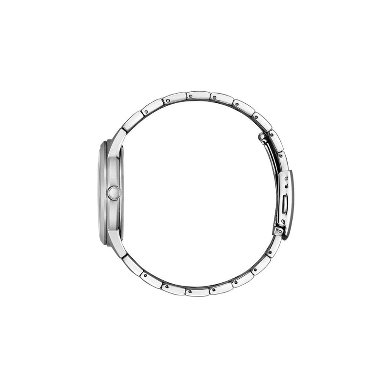 Découvrez la Citizen AW0100-86EC : montre homme solaire Eco-Drive, acier inoxydable, cadran noir élégant, précise et durable. Style moderne et autonomie longue durée.