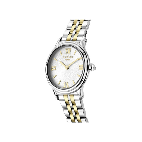 Raffinée et pleine de grâce, la montre Lucy incarne la sophistication au féminin. Son design épuré s’accorde parfaitement avec un style chic et intemporel, pour sublimer chaque tenue avec discrétion et élégance.