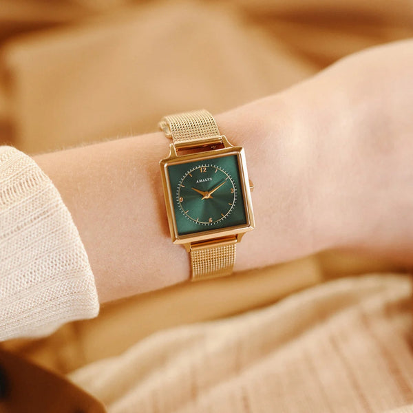 Classe et colorée, la montre Suzette au poignet ne manquera pas d'attirer les regards. La touche d'élégance parfaite.