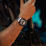 Citizen CA4610‑85A – chronographe homme Super Titanium Eco‑Drive, cadran argent, verre saphir, chronographe, date et 100 m étanche. Montre élégante et durable.