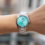 La montre Festina F20622/D pour femme est un véritable bijou de l'horlogerie. Sa boîte en acier, équipée d'un bracelet en acier, est un exemple de la qualité et du soin que Festina apporte à chacun de ses produits.