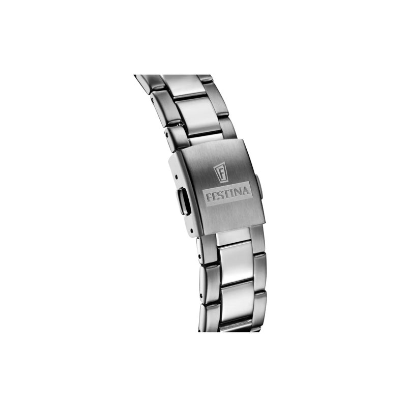La Festina F20703/1 associe un boîtier et un bracelet en acier inoxydable à un verre minéral résistant. Une montre élégante et moderne, reflet du savoir-faire Festina et d’un excellent rapport qualité-prix