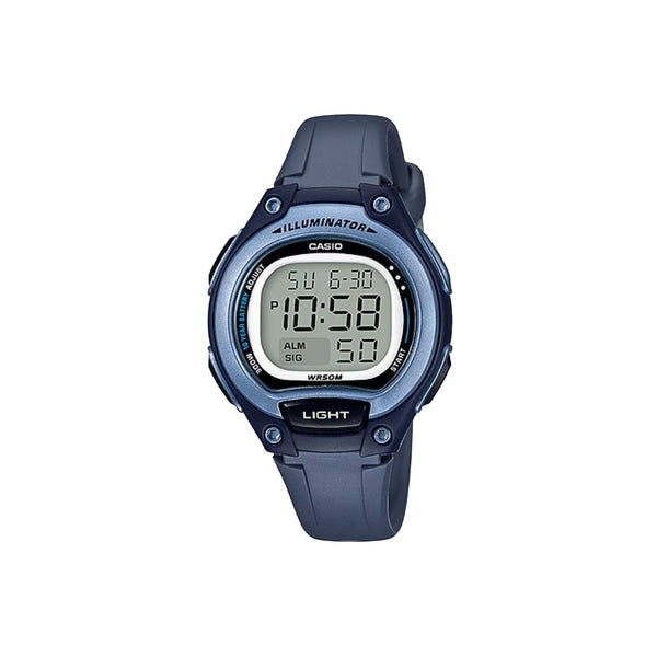 Adoptez un look tendance avec cette montre mixte Casio Collection. Son bracelet en résine bleu marine et son design futuriste reflètent l’ADN emblématique de la marque. Pratique au quotidien, elle intègre un chronomètre, une alarme et un calendrier, faisant d’elle une alliée fiable pour toutes vos journées.