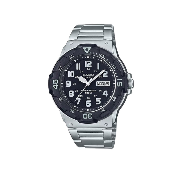 Alliant style moderne et fonctionnalité, cette montre analogique Casio dispose d’un boîtier en résine robuste et d’un bracelet en métal. Ses chiffres et aiguilles bien lisibles garantissent une lecture facile de l’heure, tandis que son design sportif apporte une touche d’élégance à toutes vos tenues.