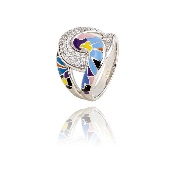 Laissez-vous séduire par la bague croisée en argent pour femme de la parure Willemstad, une création signée Una Storia. Inspirée par l’élégance des Pays-Bas et les couleurs chatoyantes de Curaçao, surnommée « l’Amsterdam des tropiques », cette pièce allie raffinement et originalité.