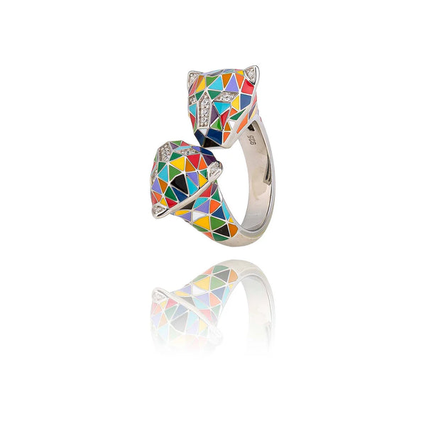 Plongez dans l’univers envoûtant de l’élégance sauvage avec la bague panthère pour femme signée Una Storia. En argent 925, elle incarne la force et la grâce de ce félin mythique, ajoutant une touche audacieuse et raffinée à votre look.