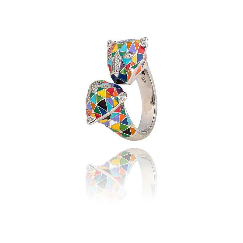 Plongez dans l’univers envoûtant de l’élégance sauvage avec la bague panthère pour femme signée Una Storia. En argent 925, elle incarne la force et la grâce de ce félin mythique, ajoutant une touche audacieuse et raffinée à votre look.