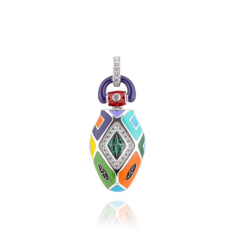 Ce pendentif serpent en argent signé Una Storia s’impose comme la pièce maîtresse de votre style. Accroché à une chaîne en argent, ce cobra laqué à la main séduit par ses formes sinueuses et ses couleurs vibrantes. Les yeux du serpent sont délicatement sertis d’oxydes de zirconium, offrant un éclat raffiné à ce bijou aussi puissant qu’élégant.