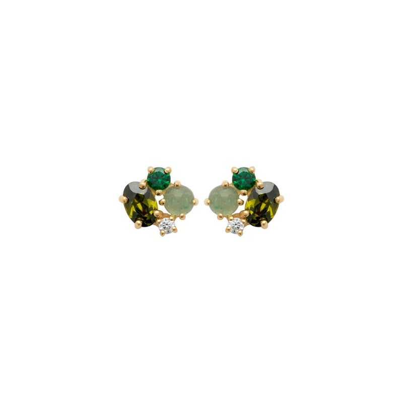 Les boucles d'oreilles Elena sont des bijoux sophistiqués et élégants, ornées de pierrs naturelles vertes étincelantes. Les boucles d'oreilles Elena sont idéales pour toutes les occasions, des événements formels aux tenues de tous les jours. Avec leur design classique et leur éclat subtil, ces boucles d'oreilles feront un excellent ajout à votre collection de bijoux.