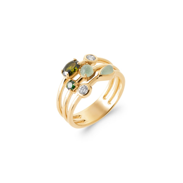 La bague Elena est un bijou élégant et sophistiqué. Les pierres vertes étincelantes est un joli contraste avec le plaqué or brillant, créant un look captivant. 